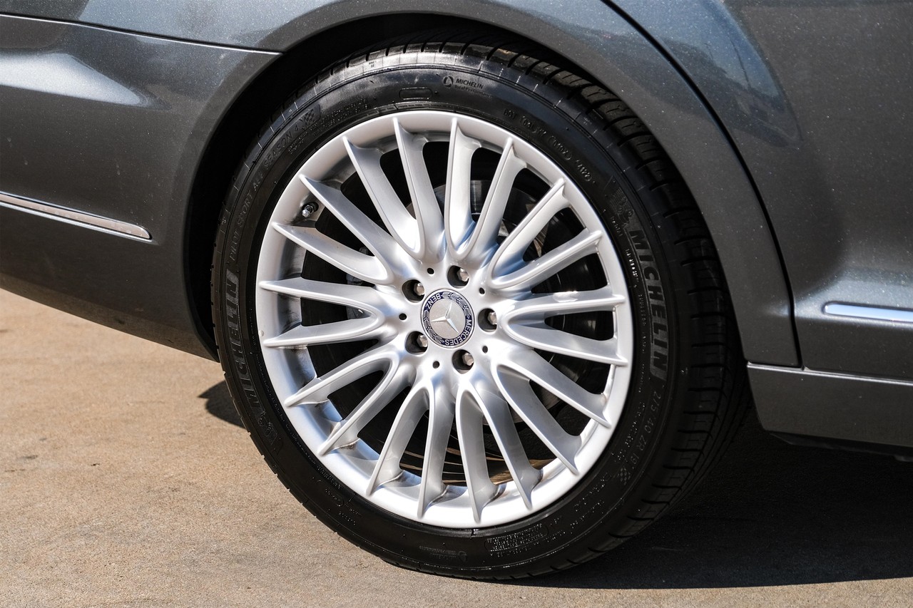 Mercedes-Benz S 600 Vehicle Main Gallery Image 61