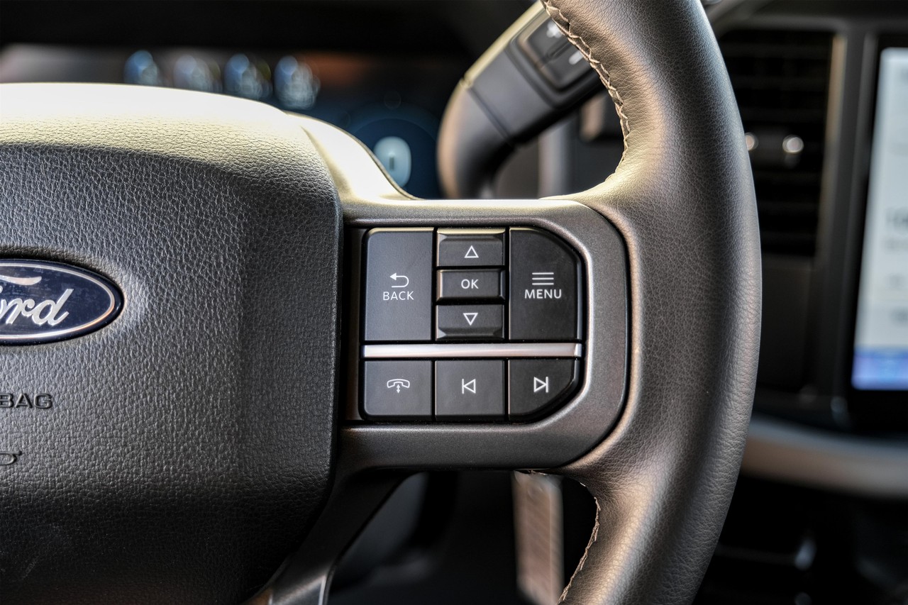 Ford F-150 Vehicle Main Gallery Image 17