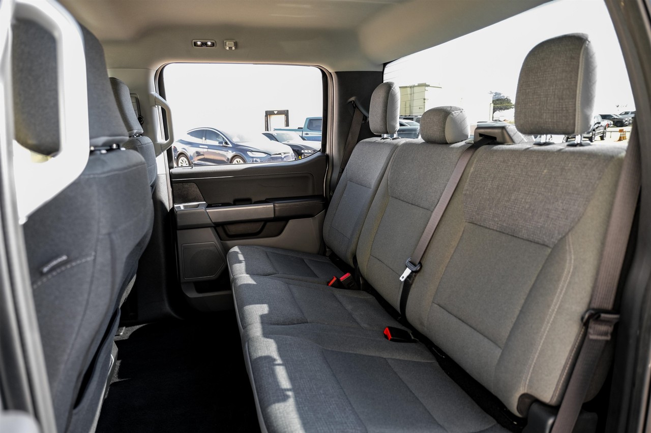 Ford F-150 Vehicle Main Gallery Image 36