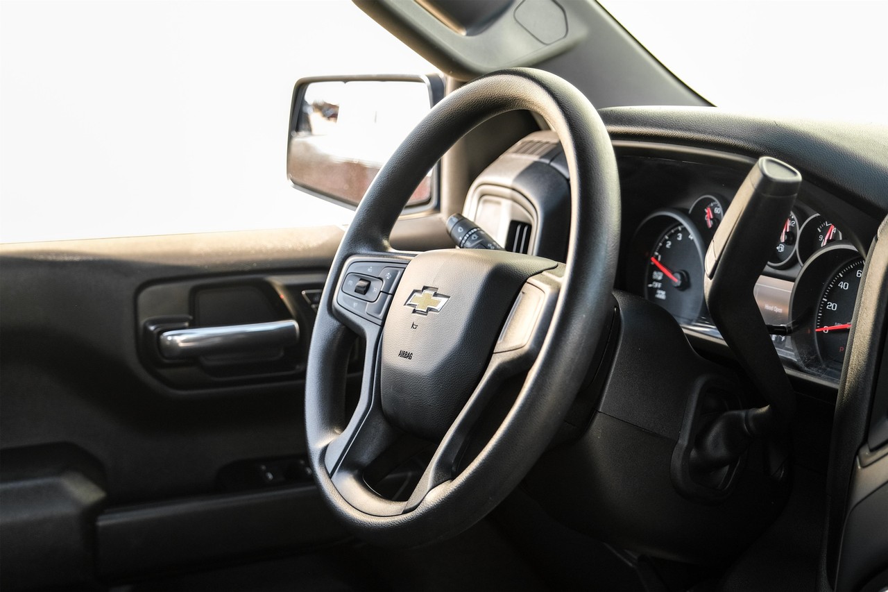 Chevrolet Silverado 1500 Vehicle Main Gallery Image 14