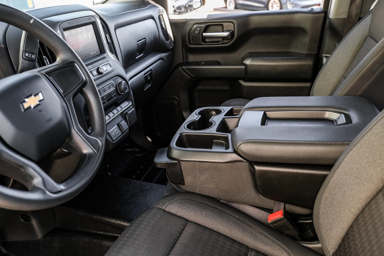 Chevrolet Silverado 1500 Vehicle Main Gallery Image 22