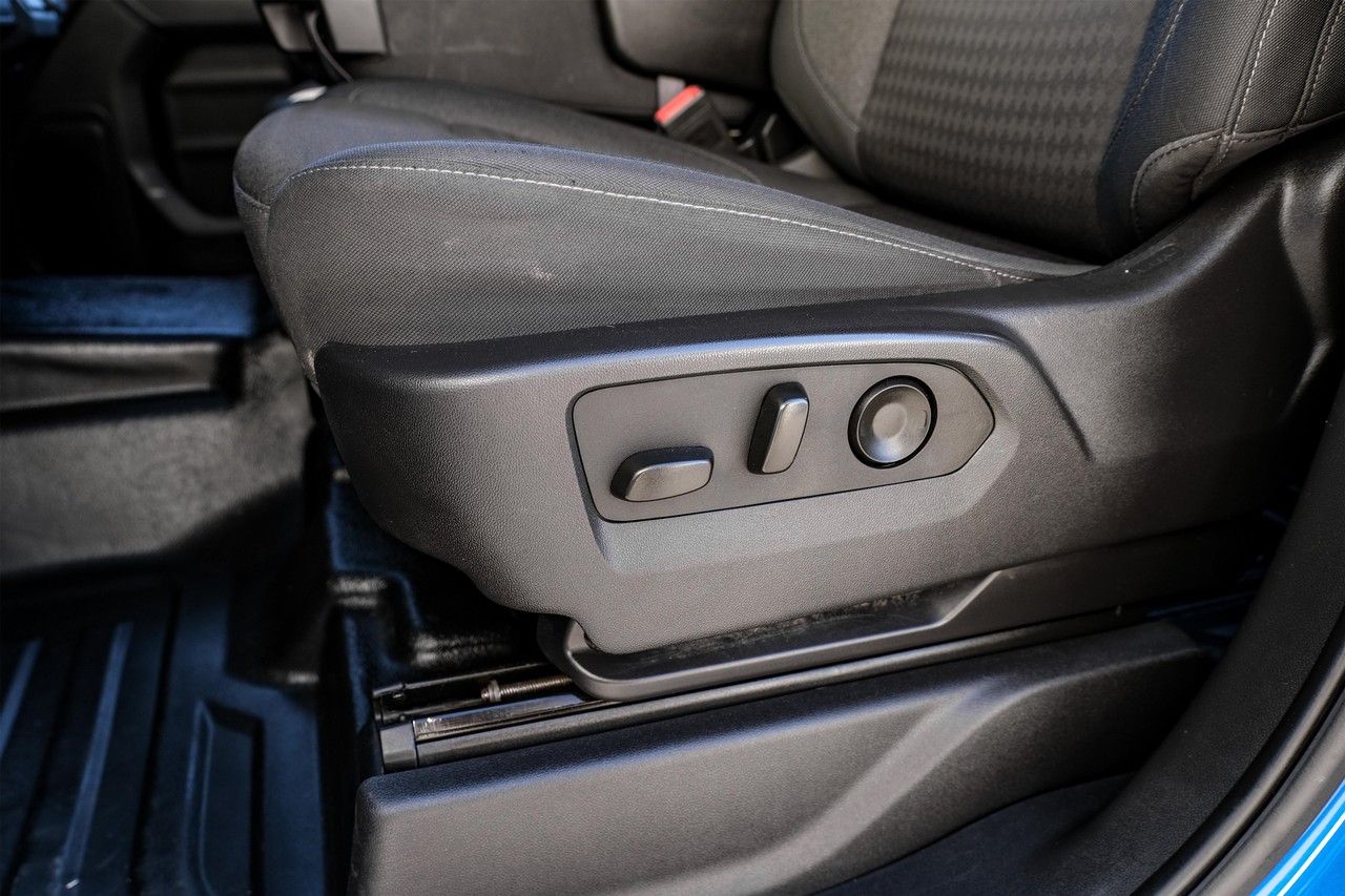 Chevrolet Silverado 1500 Vehicle Main Gallery Image 32