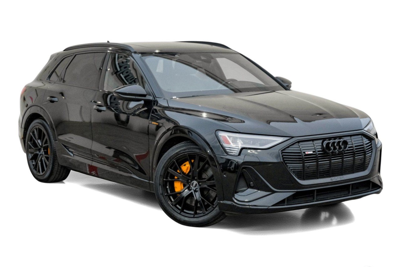 Audi e-tron Vehicle Main Gallery Image 07