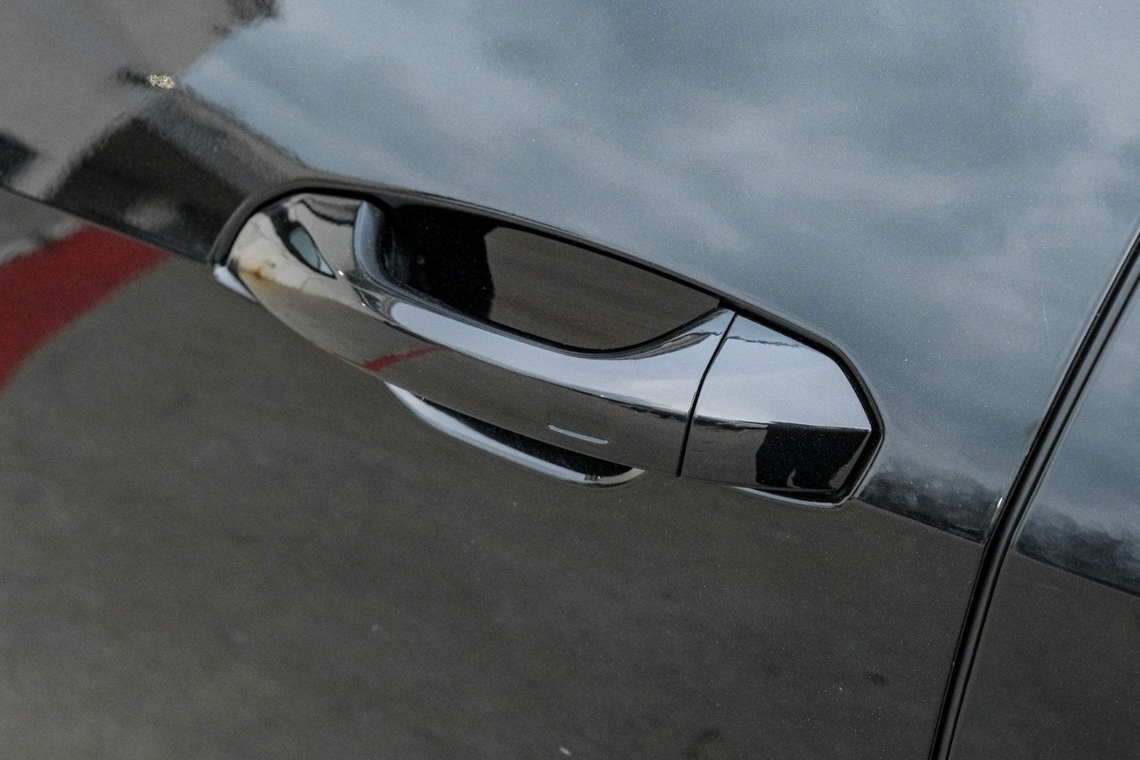 Audi e-tron Vehicle Main Gallery Image 49