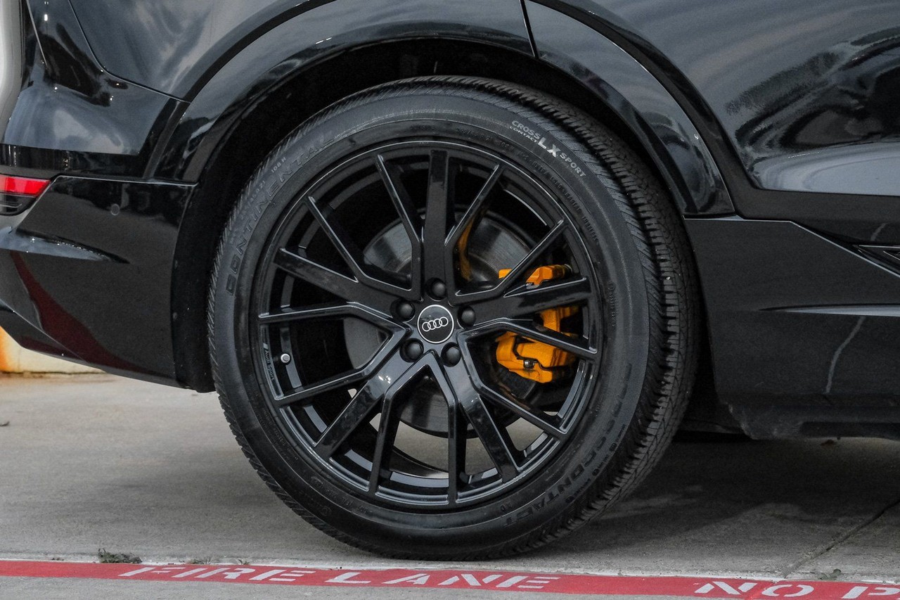 Audi e-tron Vehicle Main Gallery Image 66