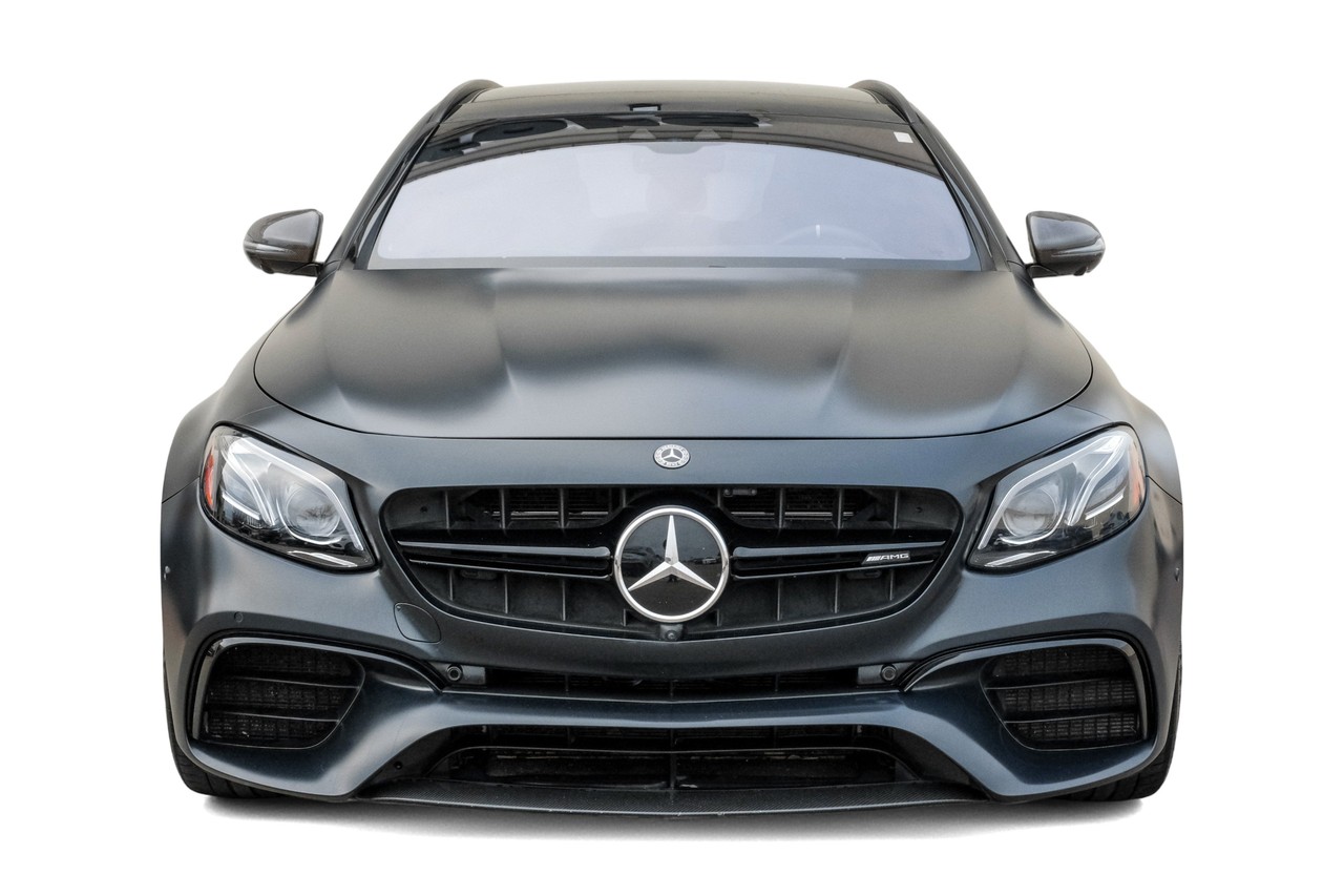 Mercedes-Benz E 63 AMG Vehicle Main Gallery Image 06