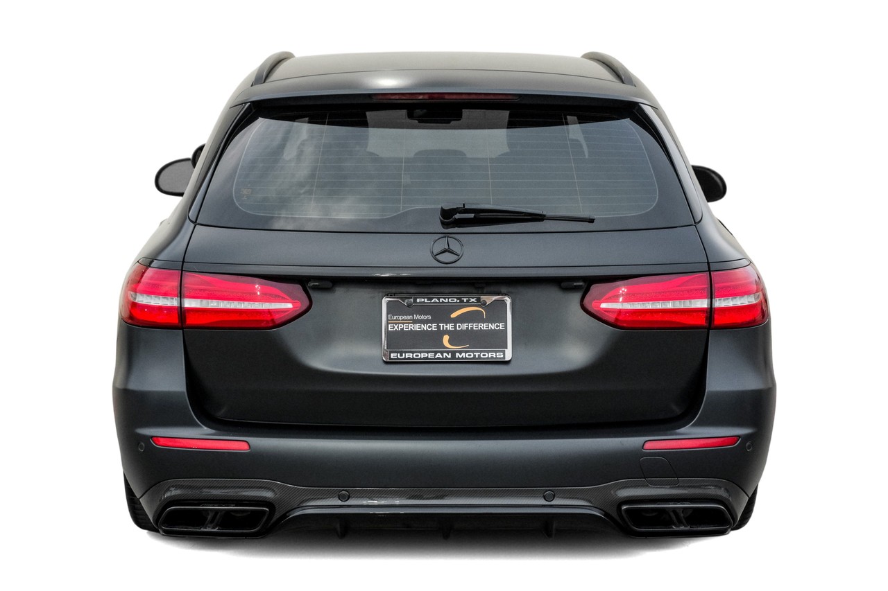 Mercedes-Benz E 63 AMG Vehicle Main Gallery Image 10