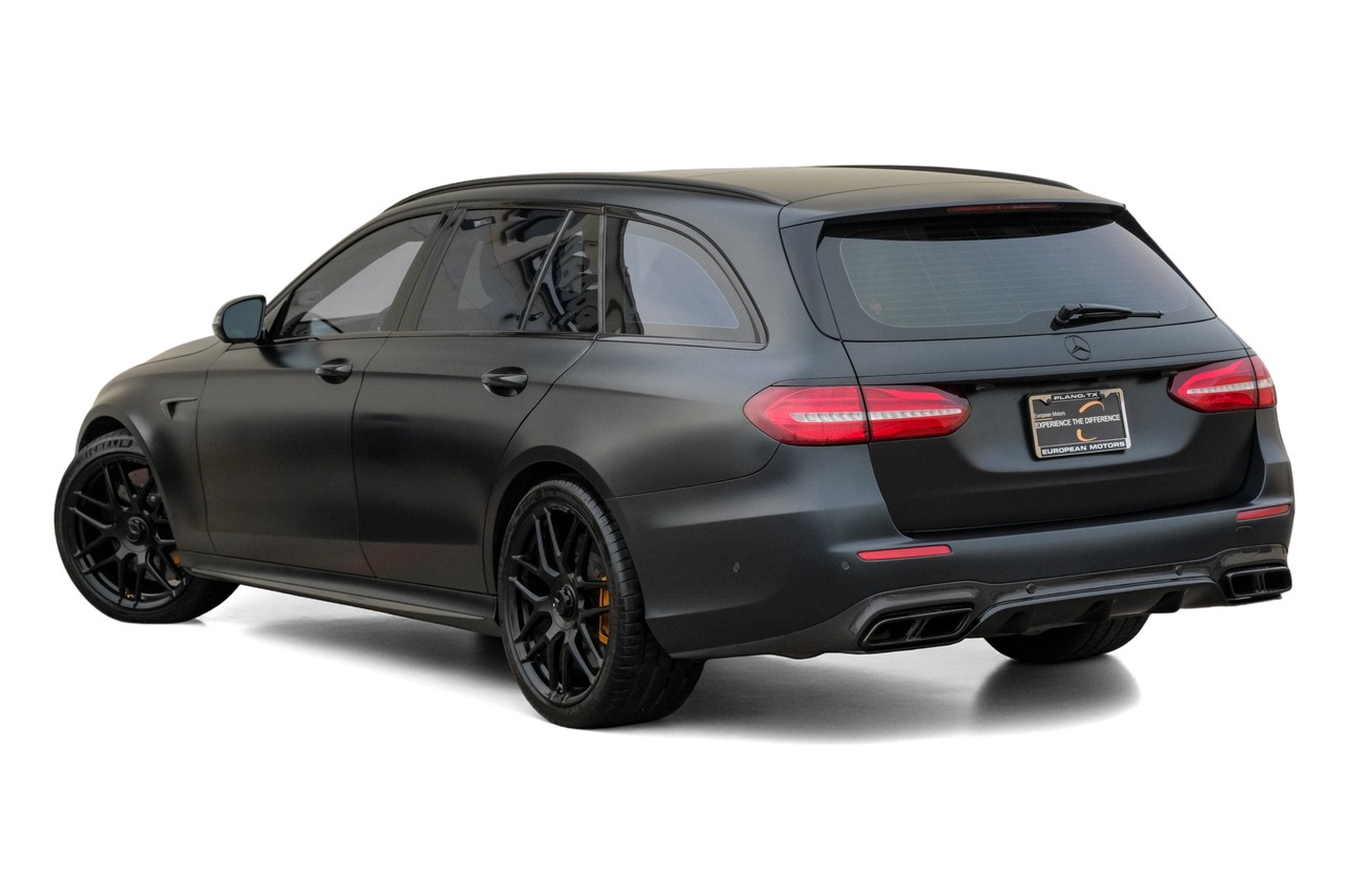 Mercedes-Benz E 63 AMG Vehicle Main Gallery Image 11