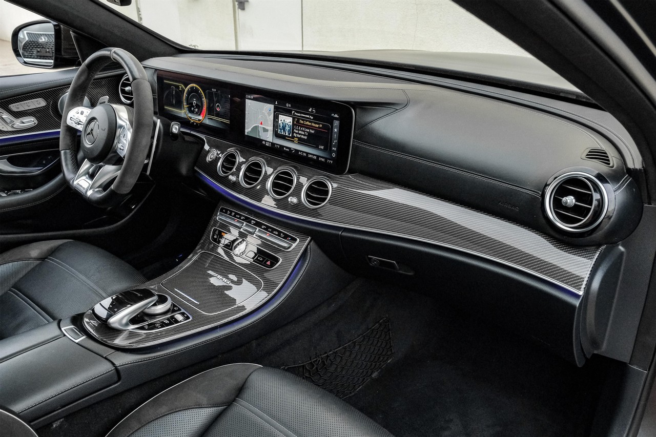 Mercedes-Benz E 63 AMG Vehicle Main Gallery Image 13