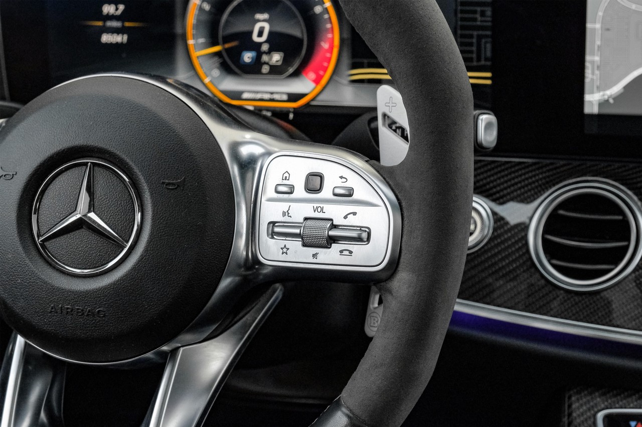 Mercedes-Benz E 63 AMG Vehicle Main Gallery Image 19