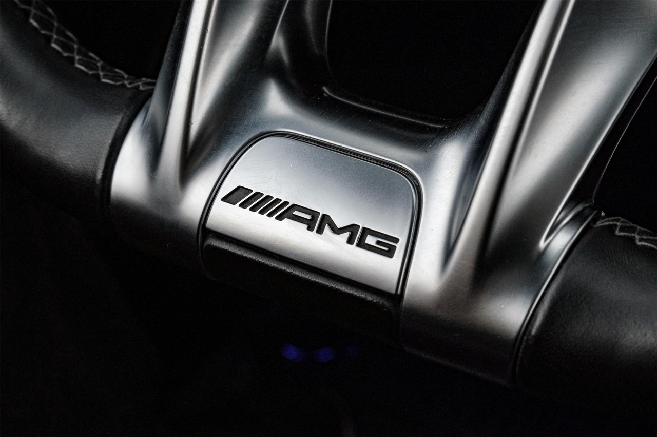 Mercedes-Benz E 63 AMG Vehicle Main Gallery Image 20