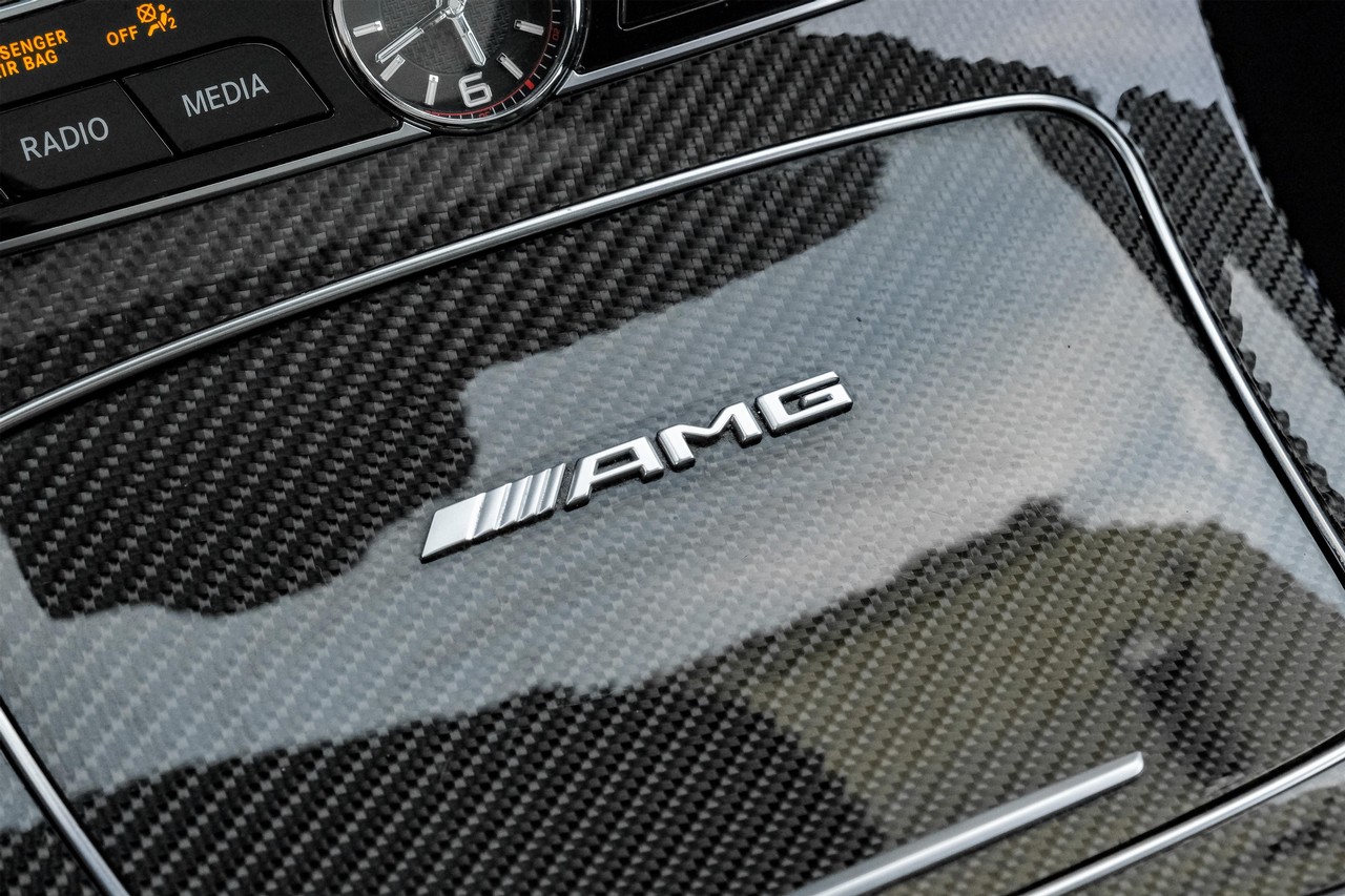 Mercedes-Benz E 63 AMG Vehicle Main Gallery Image 27
