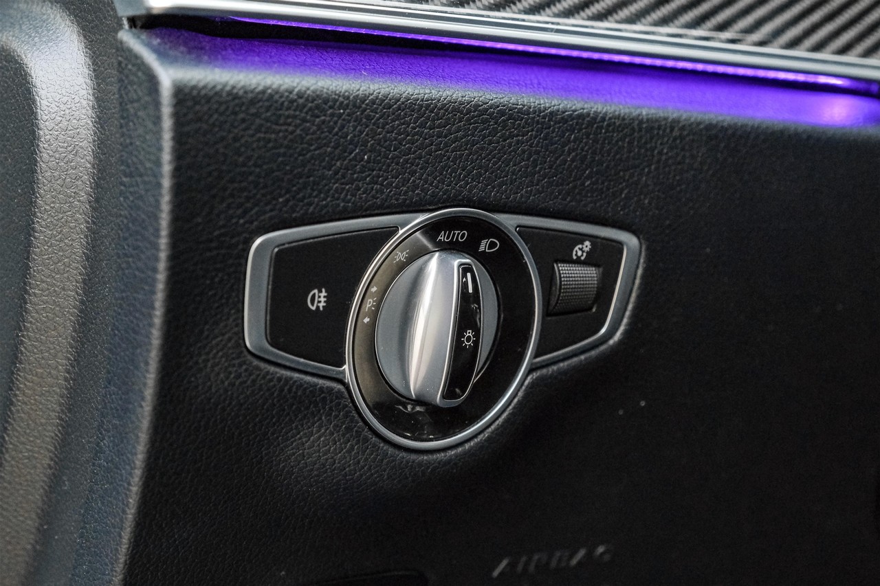 Mercedes-Benz E 63 AMG Vehicle Main Gallery Image 32