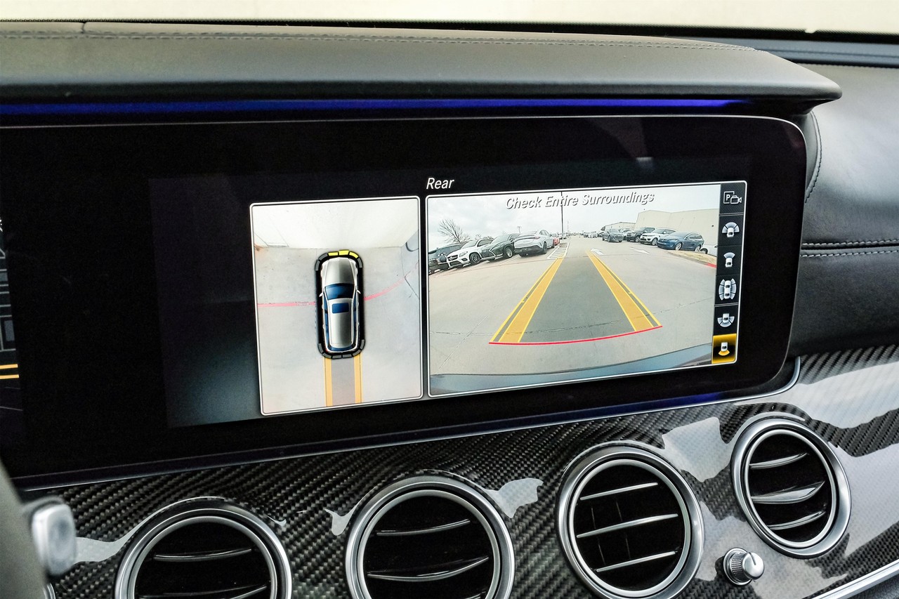 Mercedes-Benz E 63 AMG Vehicle Main Gallery Image 34