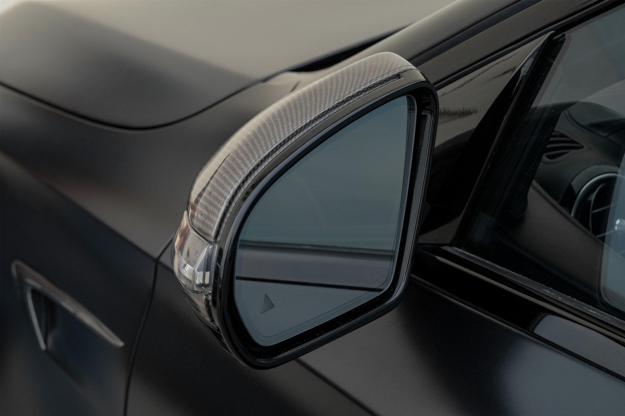 Mercedes-Benz E 63 AMG Vehicle Main Gallery Image 51