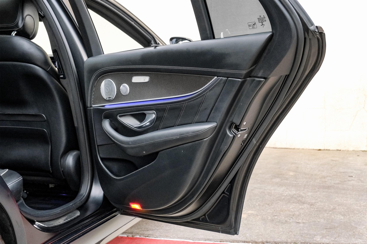 Mercedes-Benz E 63 AMG Vehicle Main Gallery Image 61