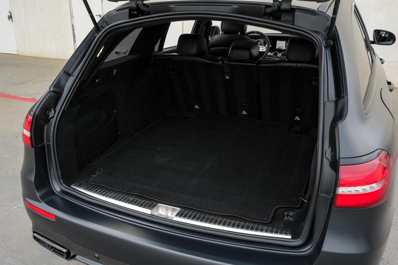 Mercedes-Benz E 63 AMG Vehicle Main Gallery Image 68