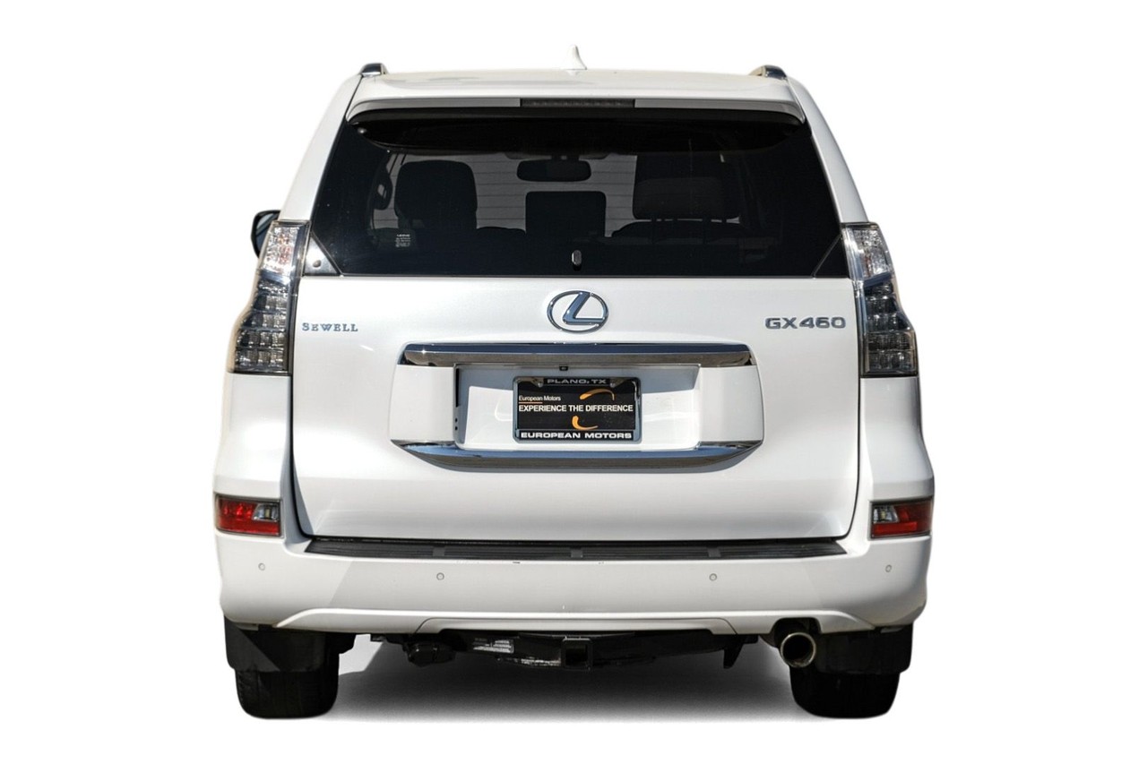 Lexus GX 460 Vehicle Main Gallery Image 10