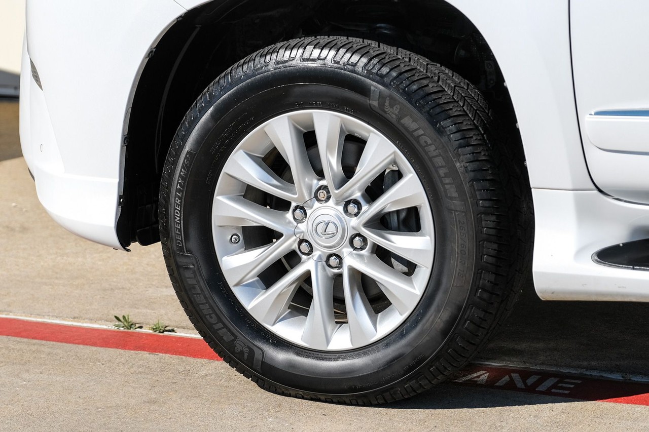 Lexus GX 460 Vehicle Main Gallery Image 53