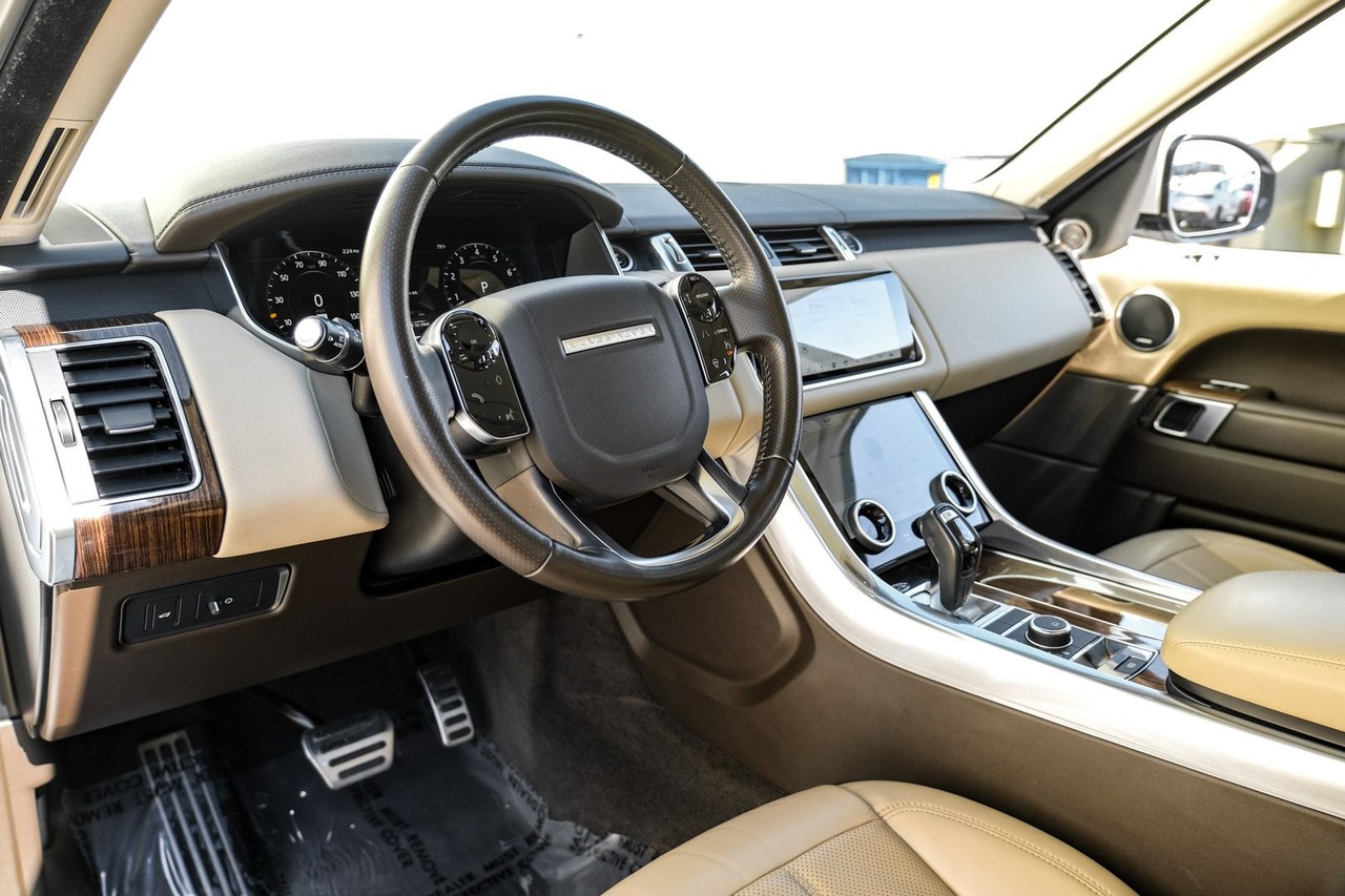 Land Rover Range Rover Sport Vehicle Main Gallery Image 03