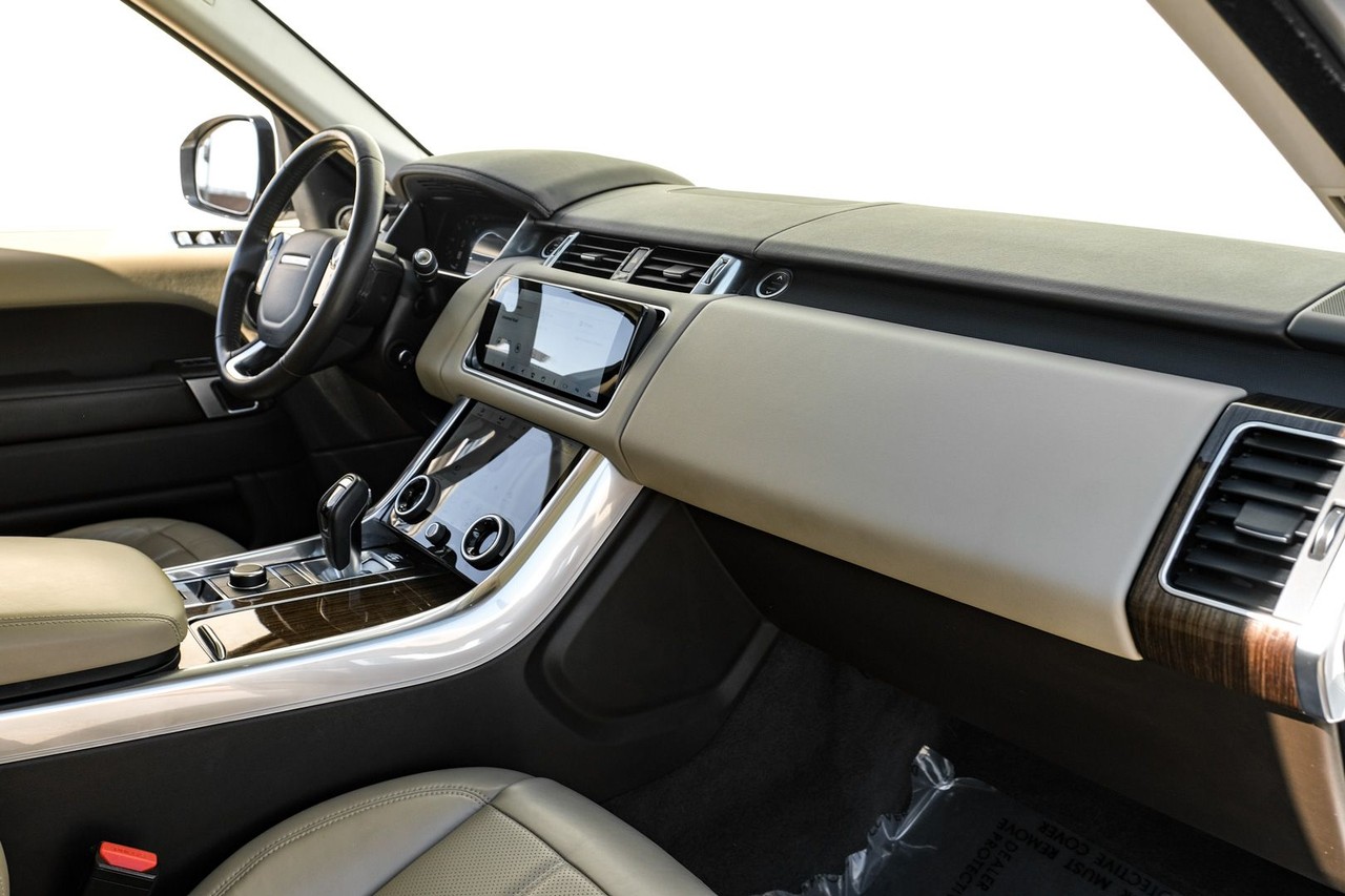 Land Rover Range Rover Sport Vehicle Main Gallery Image 13