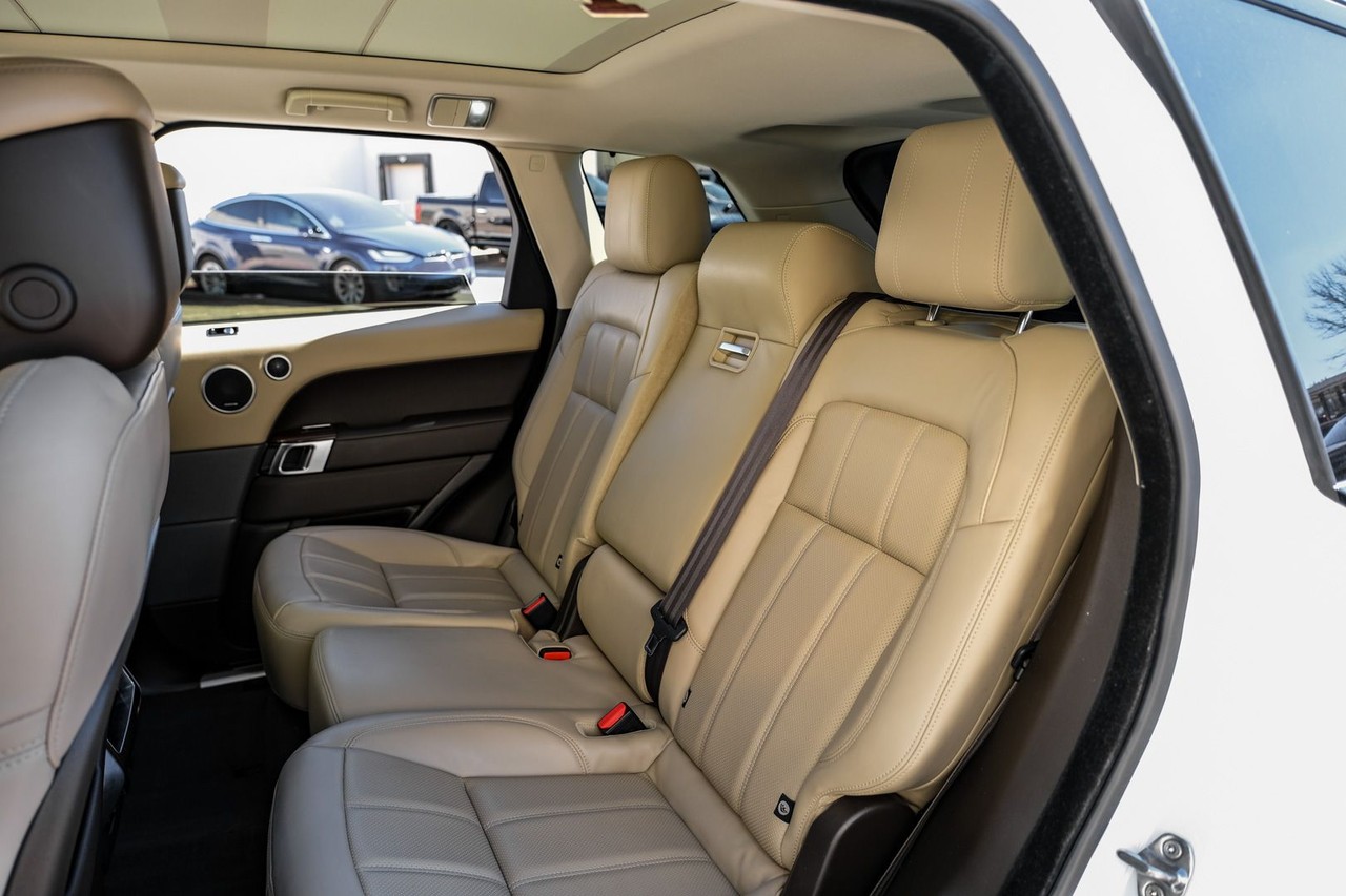 Land Rover Range Rover Sport Vehicle Main Gallery Image 26