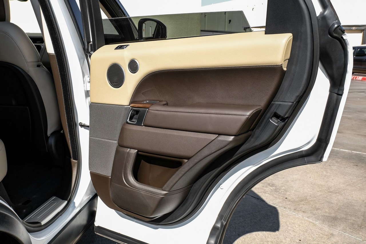 Land Rover Range Rover Sport Vehicle Main Gallery Image 34