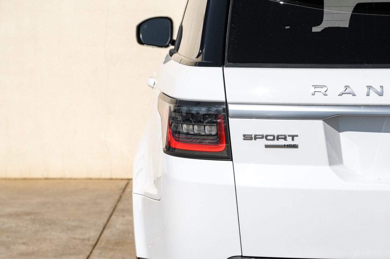 Land Rover Range Rover Sport Vehicle Main Gallery Image 36