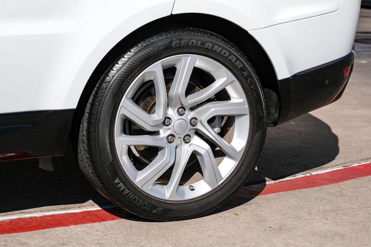 Land Rover Range Rover Sport Vehicle Main Gallery Image 43