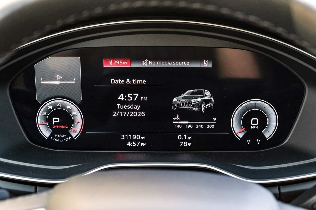 Audi Q5 Vehicle Main Gallery Image 20