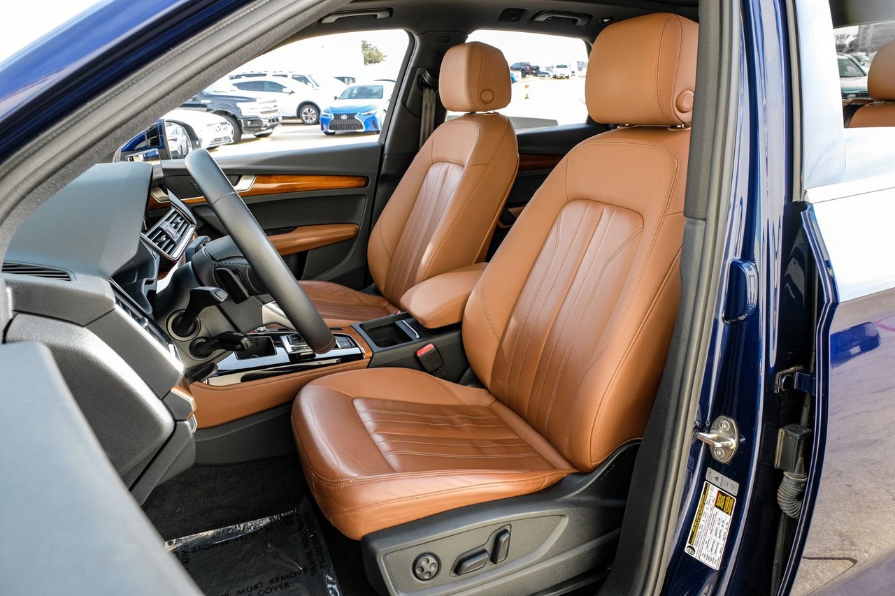 Audi Q5 Vehicle Main Gallery Image 32