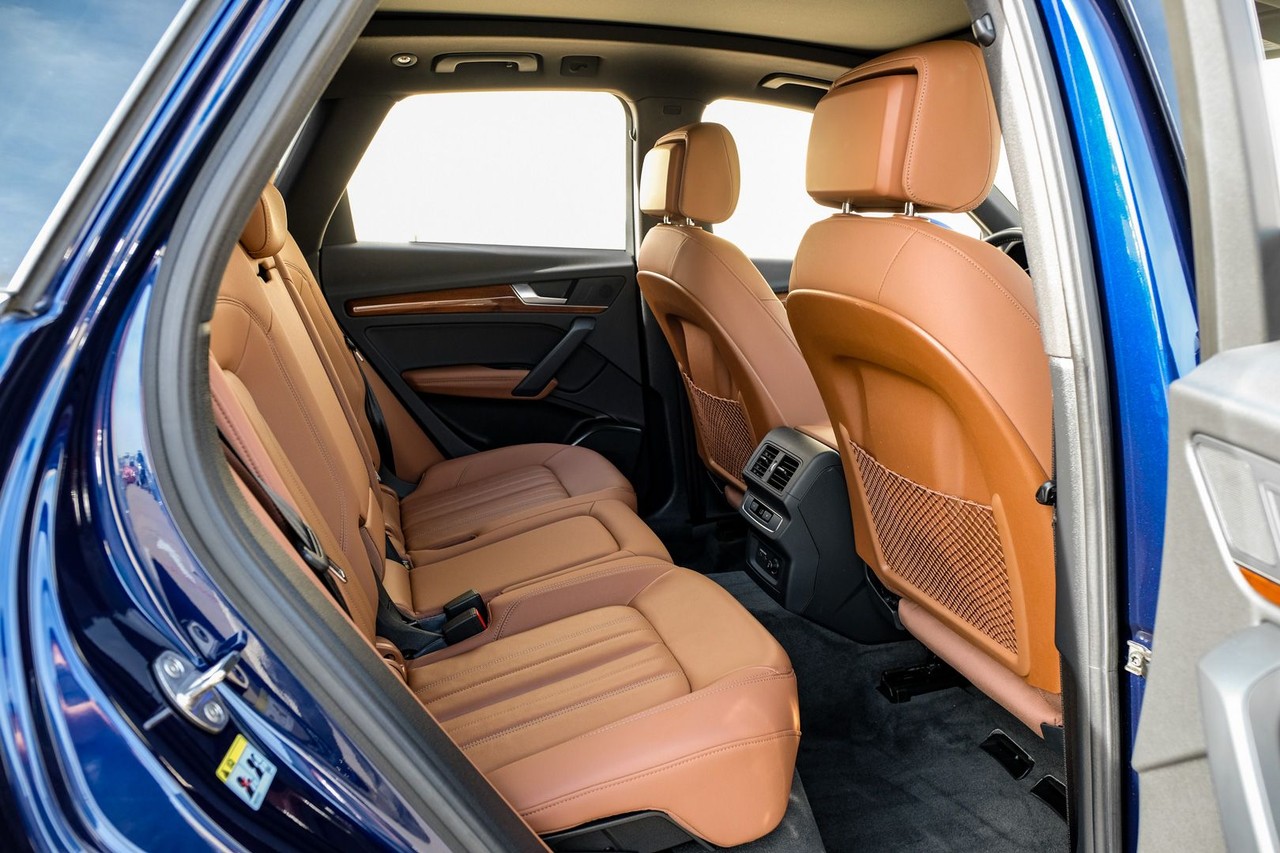 Audi Q5 Vehicle Main Gallery Image 36