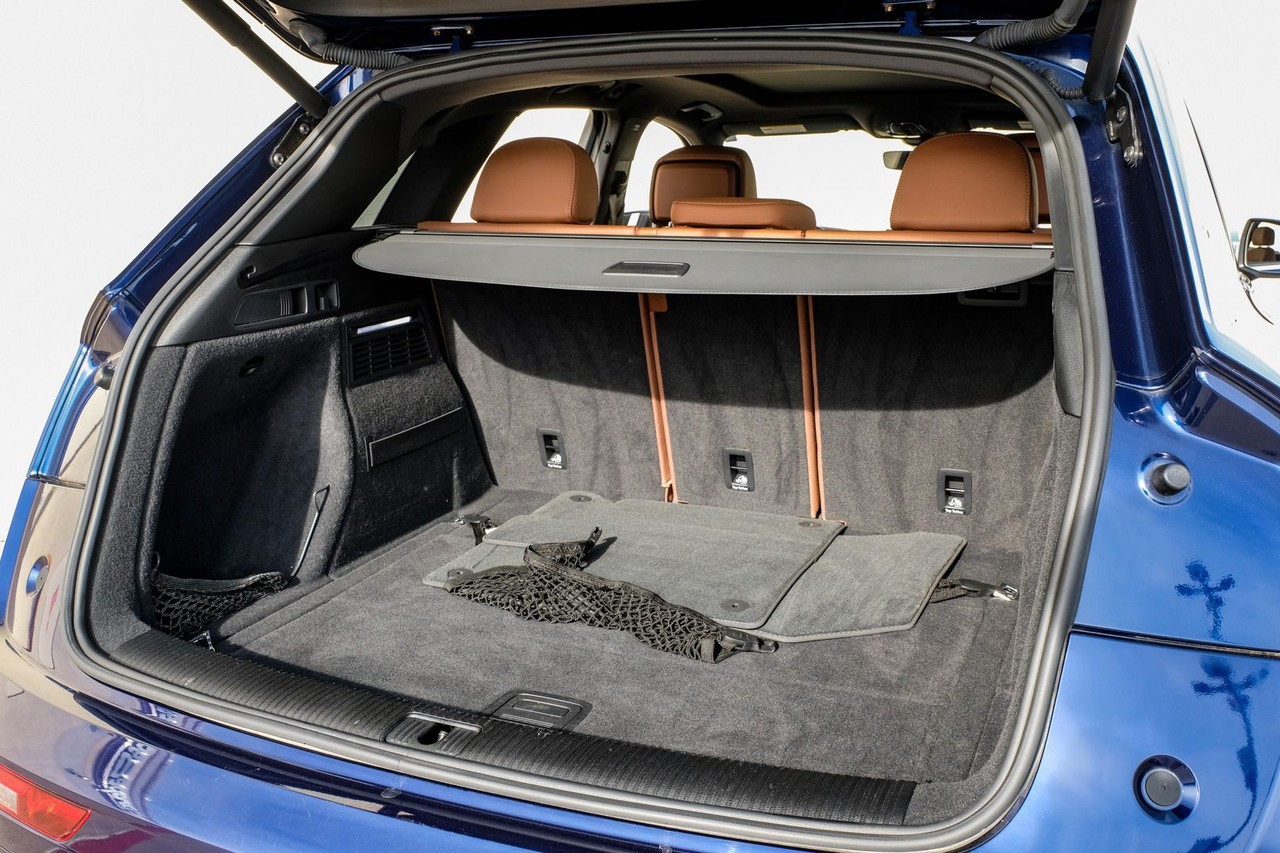 Audi Q5 Vehicle Main Gallery Image 48