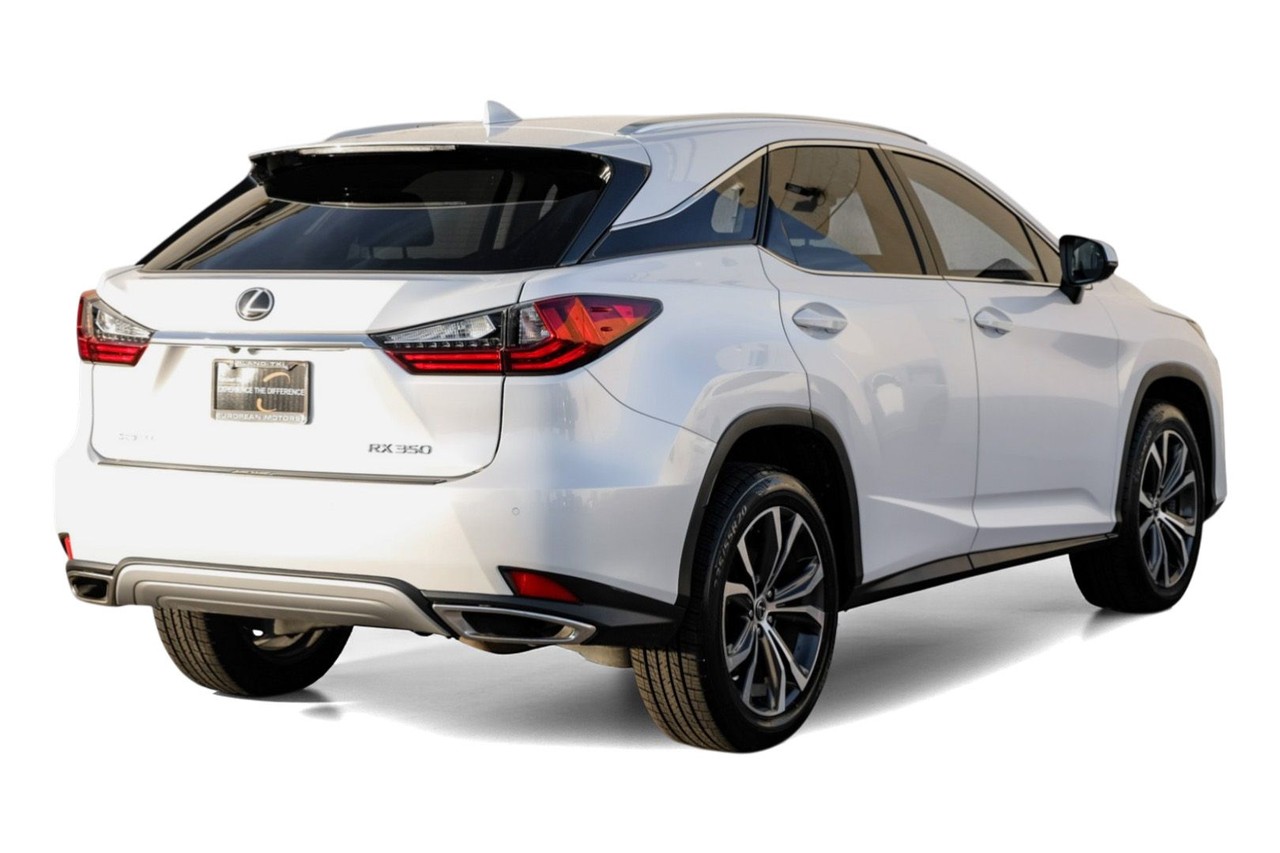 Lexus RX Vehicle Main Gallery Image 09