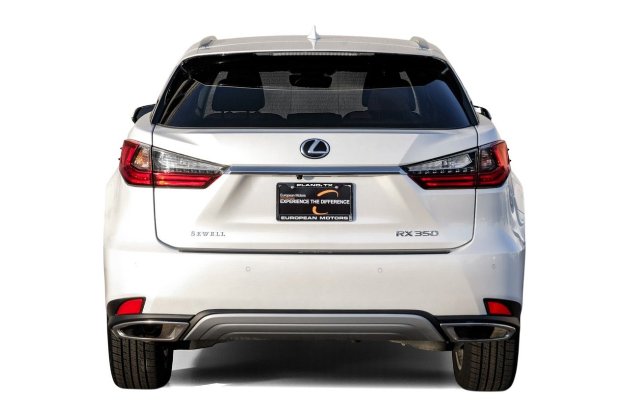 Lexus RX Vehicle Main Gallery Image 10