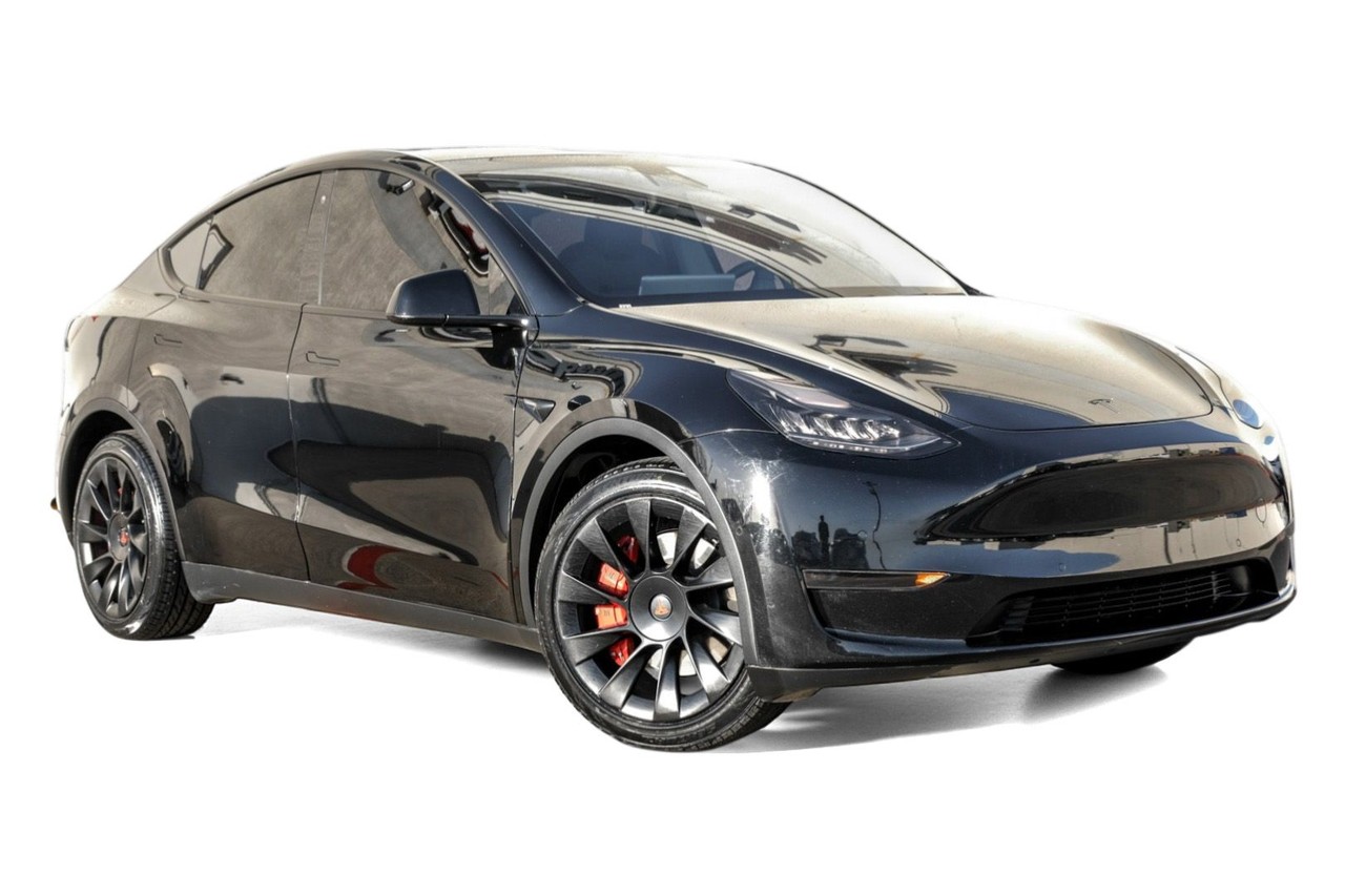 Tesla Model Y Vehicle Main Gallery Image 07