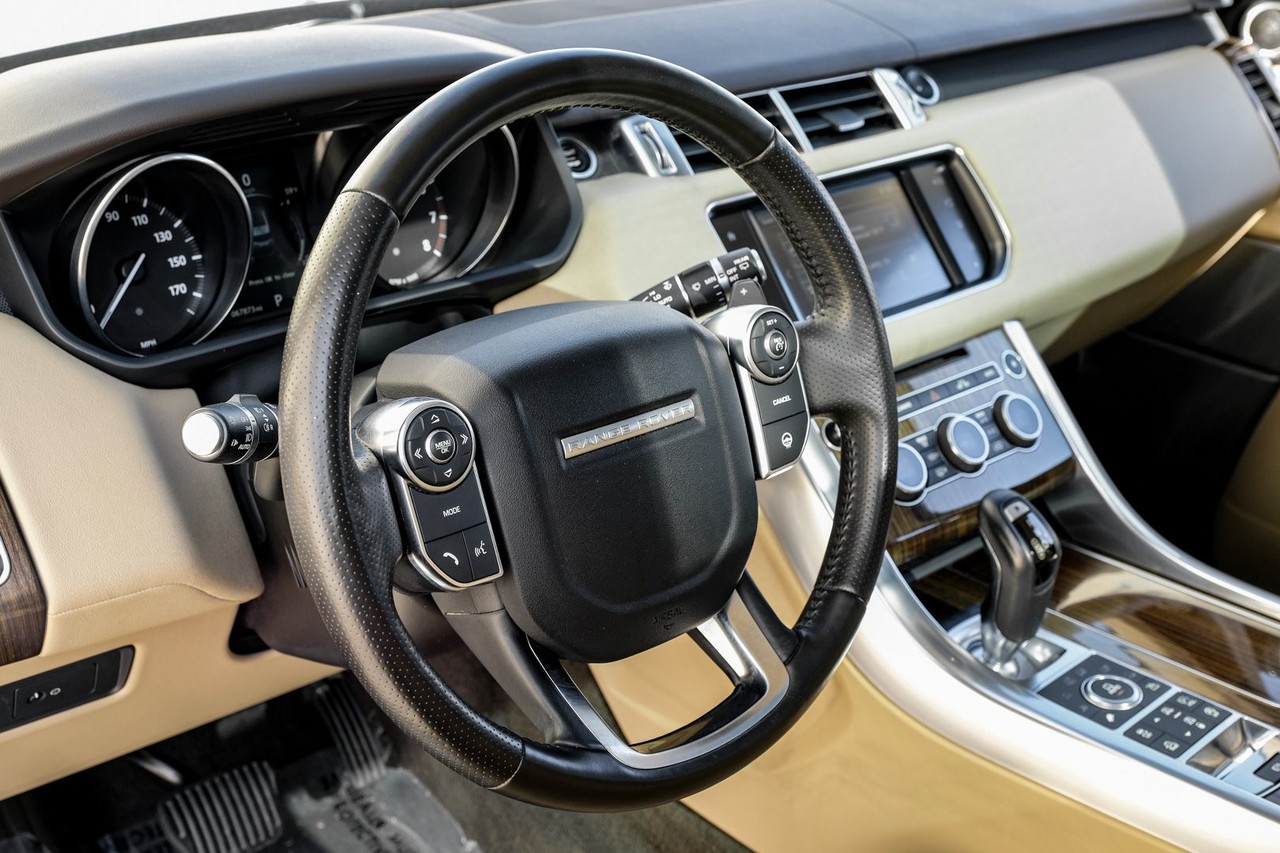 Land Rover Range Rover Sport Vehicle Main Gallery Image 16