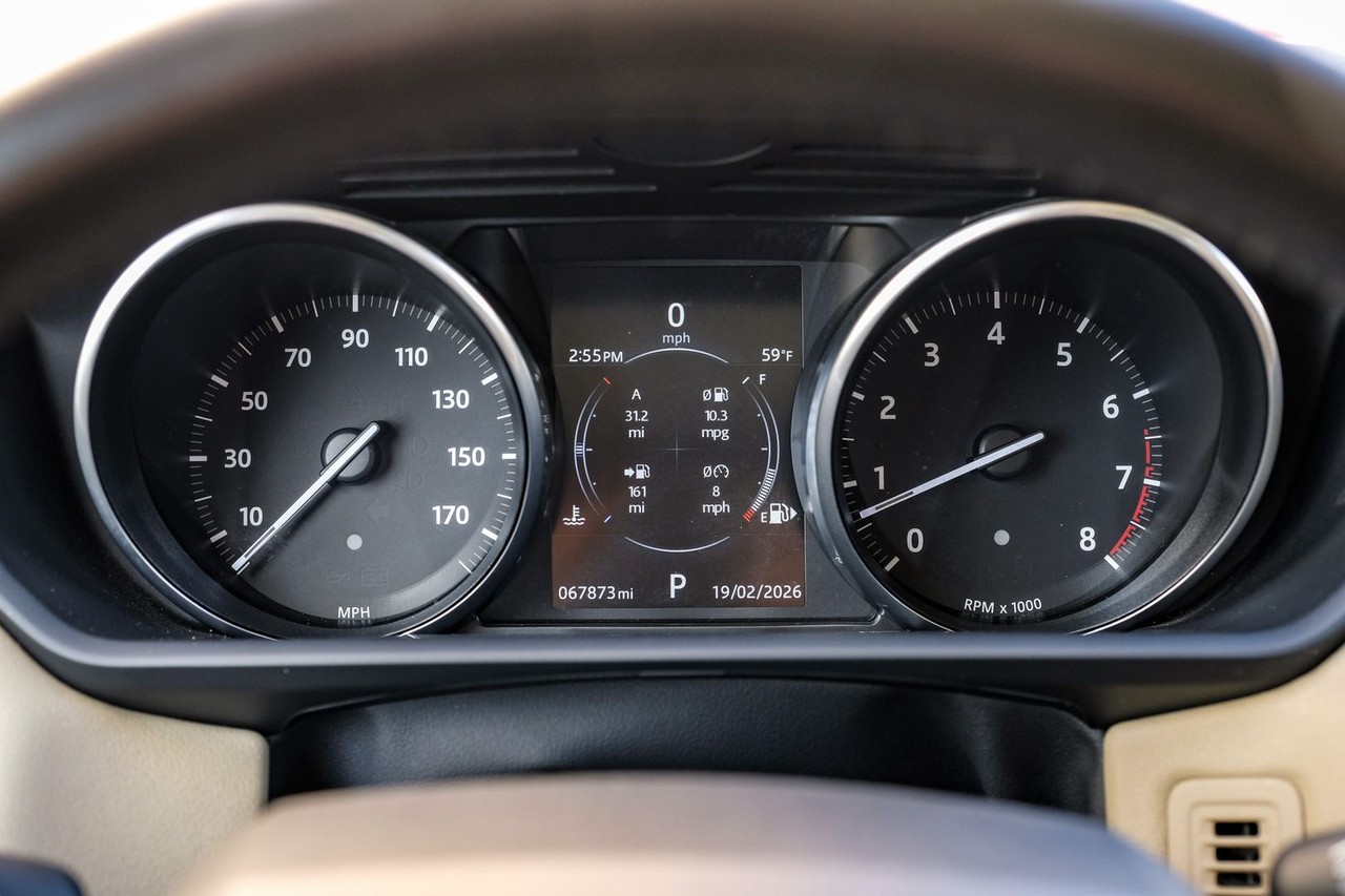 Land Rover Range Rover Sport Vehicle Main Gallery Image 20