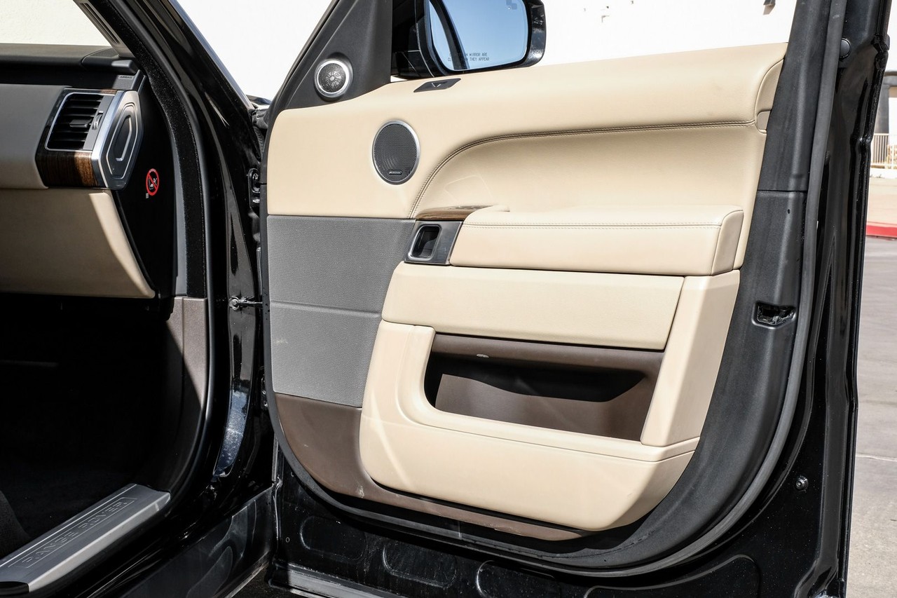 Land Rover Range Rover Sport Vehicle Main Gallery Image 42