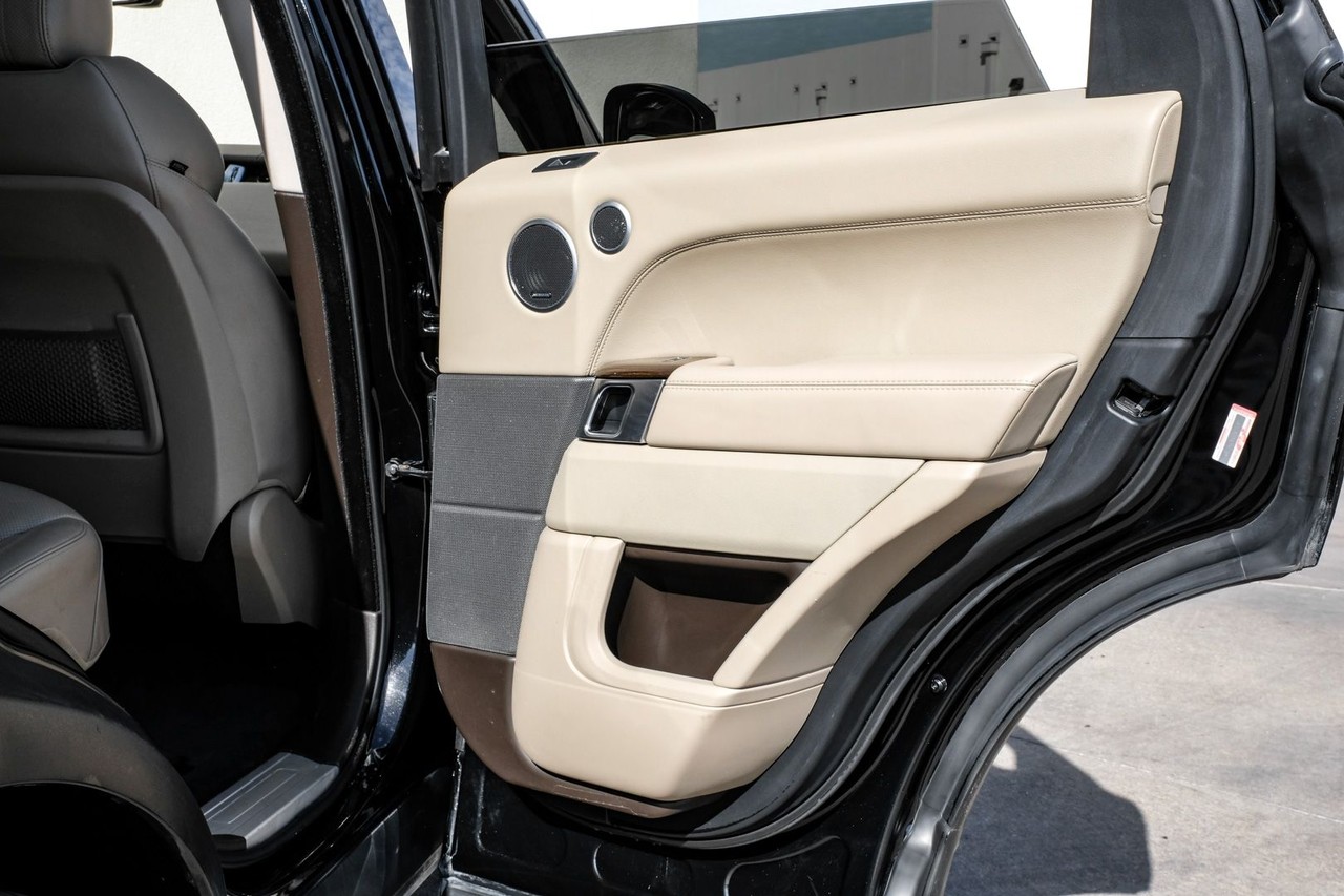 Land Rover Range Rover Sport Vehicle Main Gallery Image 44