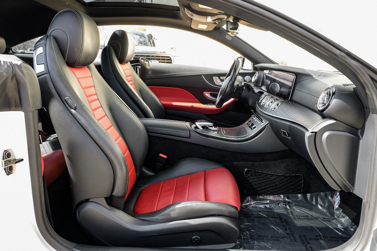 Mercedes-Benz E 450 Vehicle Main Gallery Image 30