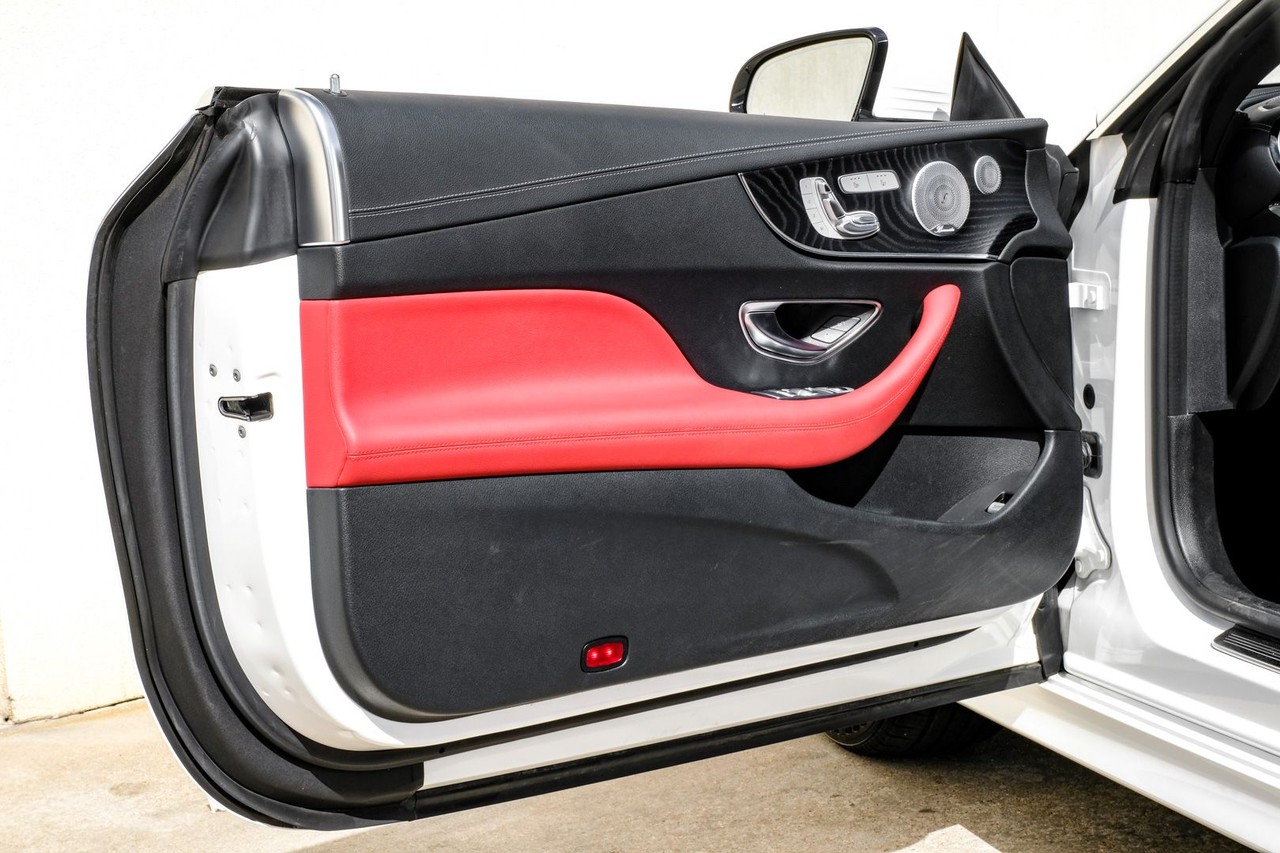 Mercedes-Benz E 450 Vehicle Main Gallery Image 34