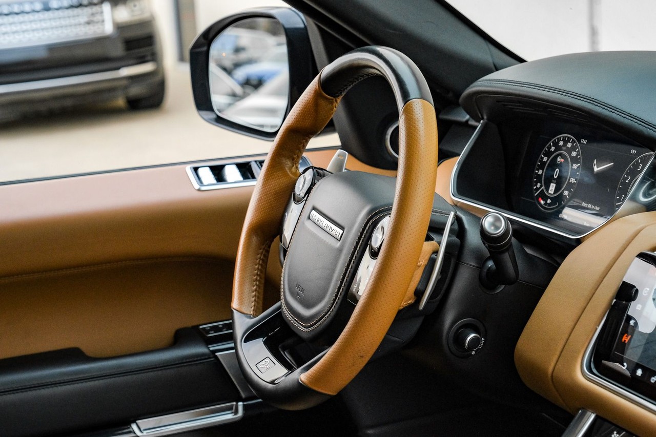 Land Rover Range Rover Sport Vehicle Main Gallery Image 14