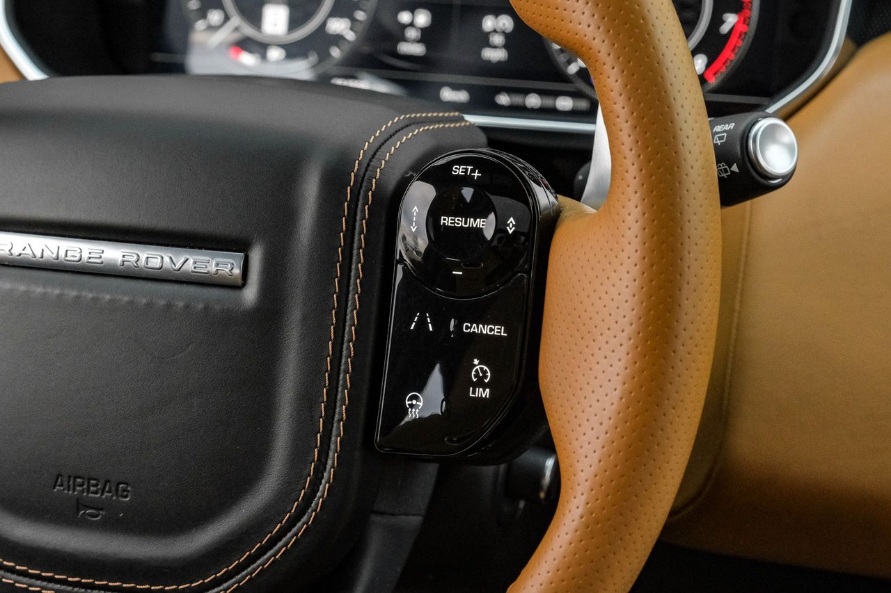 Land Rover Range Rover Sport Vehicle Main Gallery Image 19