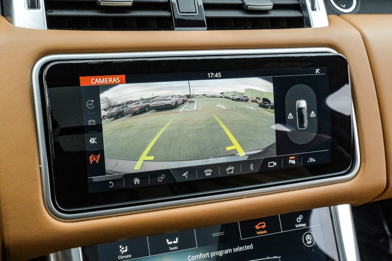 Land Rover Range Rover Sport Vehicle Main Gallery Image 26