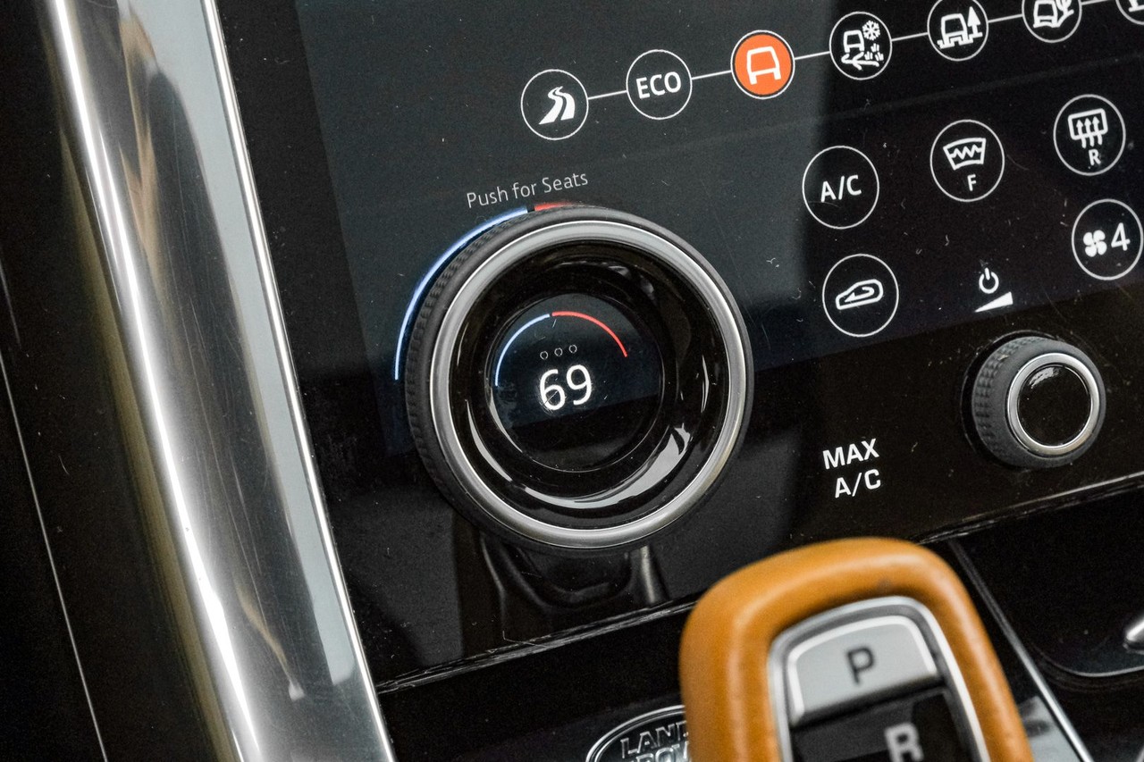 Land Rover Range Rover Sport Vehicle Main Gallery Image 34