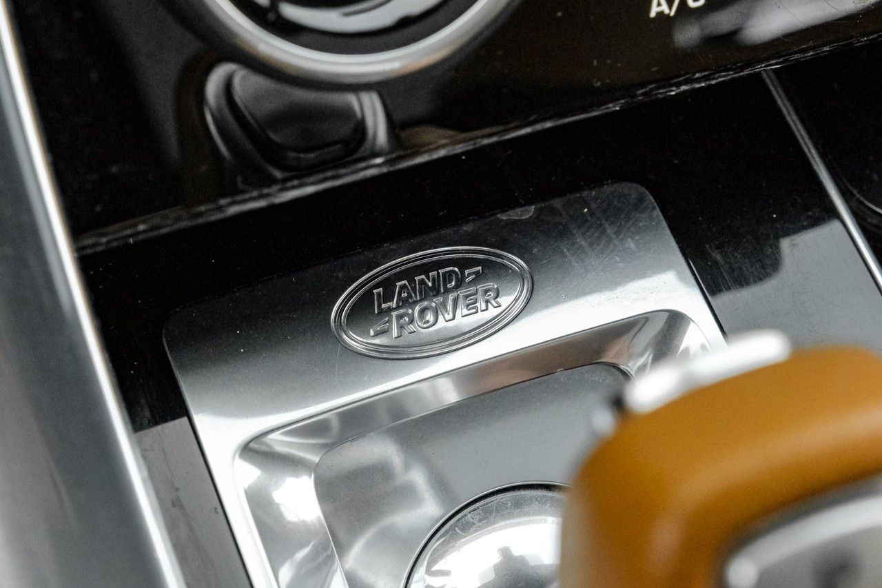 Land Rover Range Rover Sport Vehicle Main Gallery Image 35