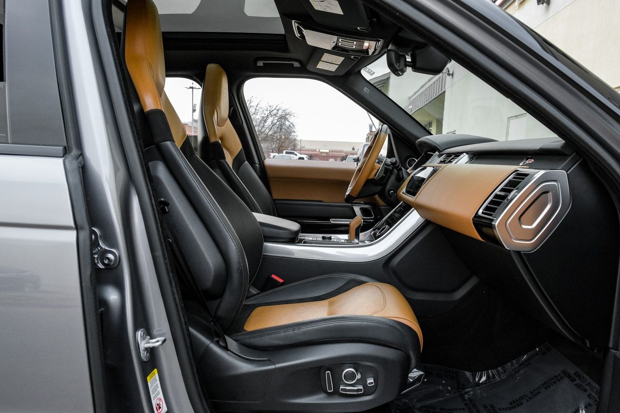 Land Rover Range Rover Sport Vehicle Main Gallery Image 45