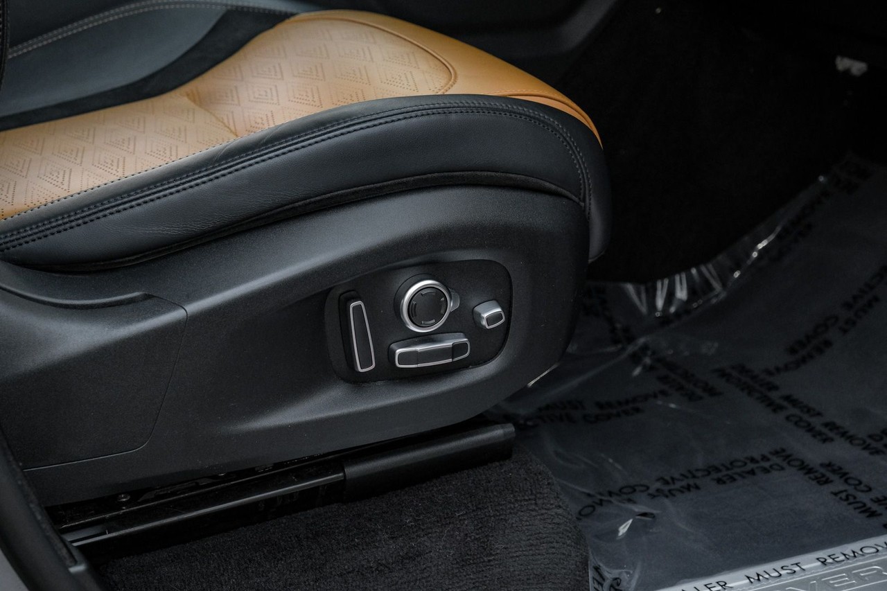 Land Rover Range Rover Sport Vehicle Main Gallery Image 46