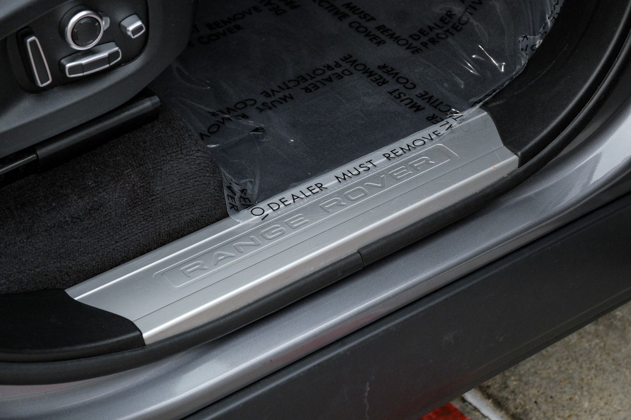 Land Rover Range Rover Sport Vehicle Main Gallery Image 47